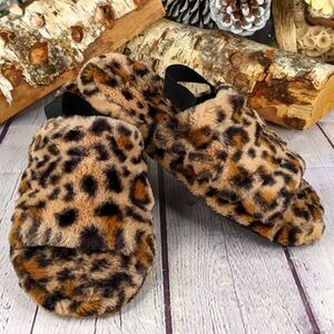 Orly by Collective Soles Plush Faux Fur Leopard Print Slippers - Size M